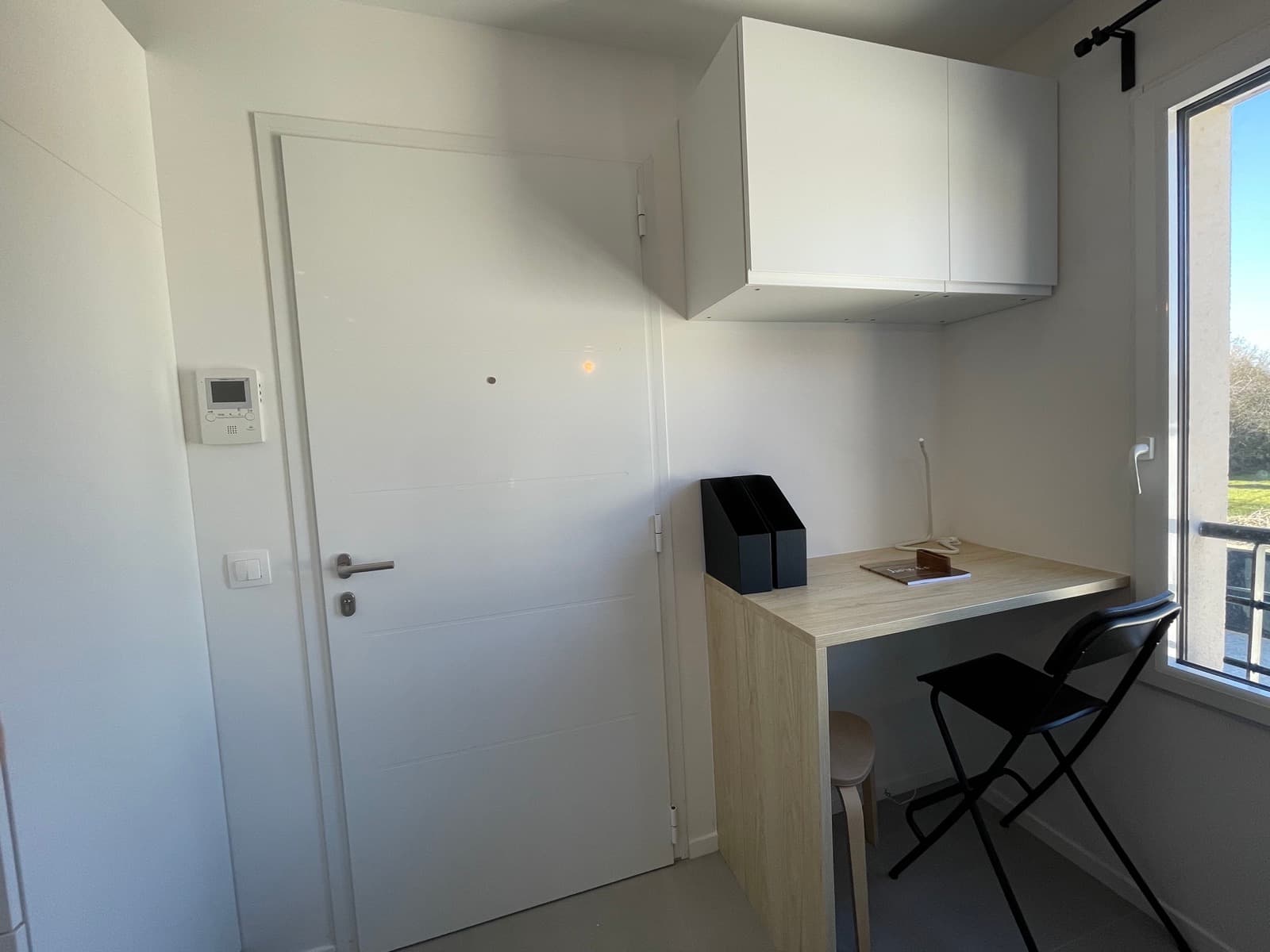 Blue Cocoon — Studio 27m² — miniature 2